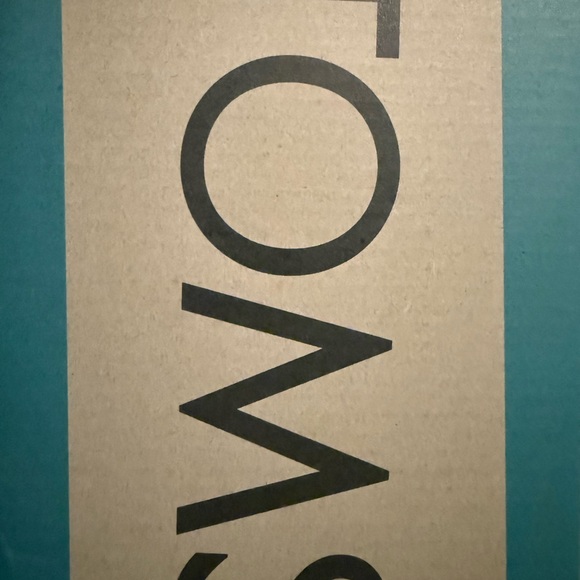 TOMS Vibrant Red Canvas Slip-Ons - Picture 5 of 6